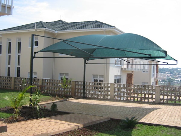 1_car_2_pole_shade image